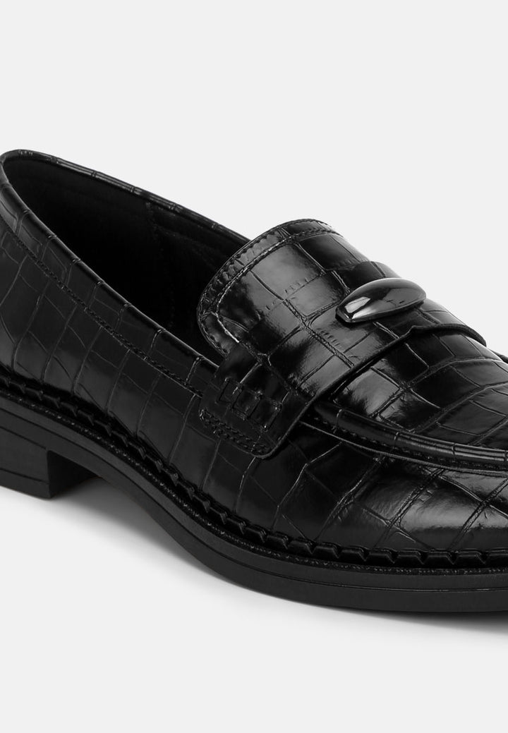 london rag women's aquitane stacked low block loafers by motes#color_black-croco