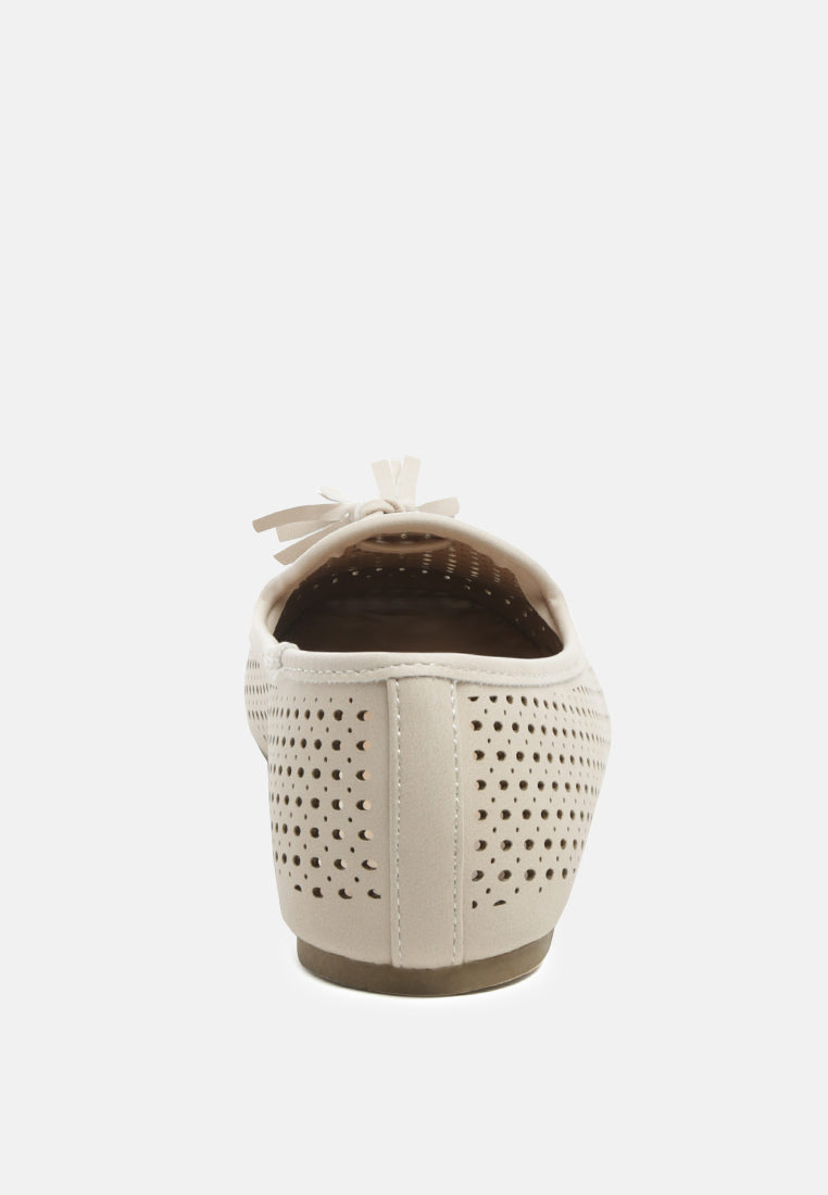 feet nest perforated microfiber loafer#color_nude