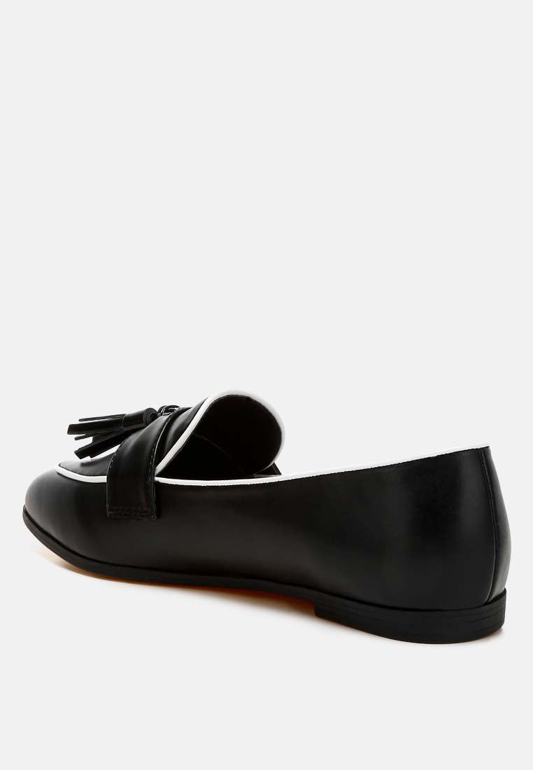 dual tone tassel loafers by ruw color_black