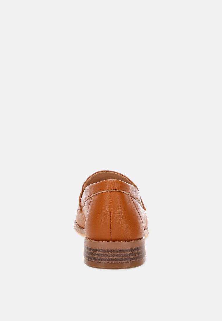 mocasines reiga con tacón bajo en bloque#color_tan
