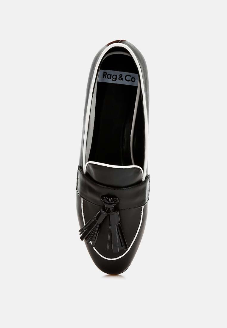 dual tone tassel loafers by ruw color_black