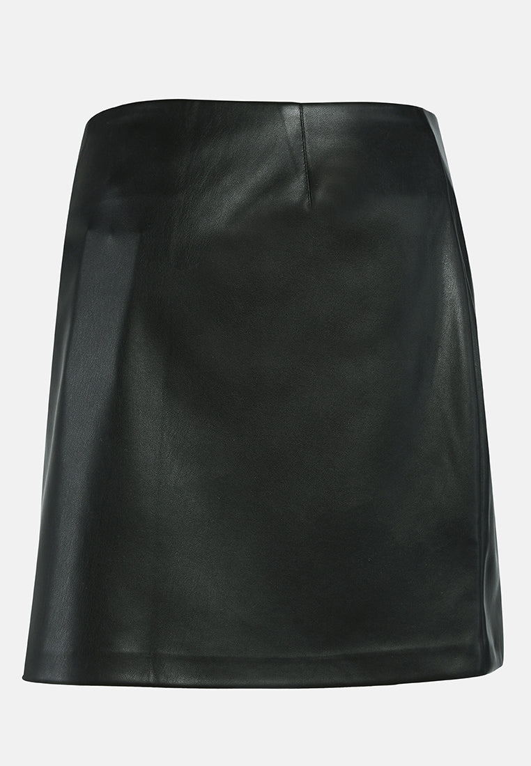 buckle belted mini skirt with a slit#color_black