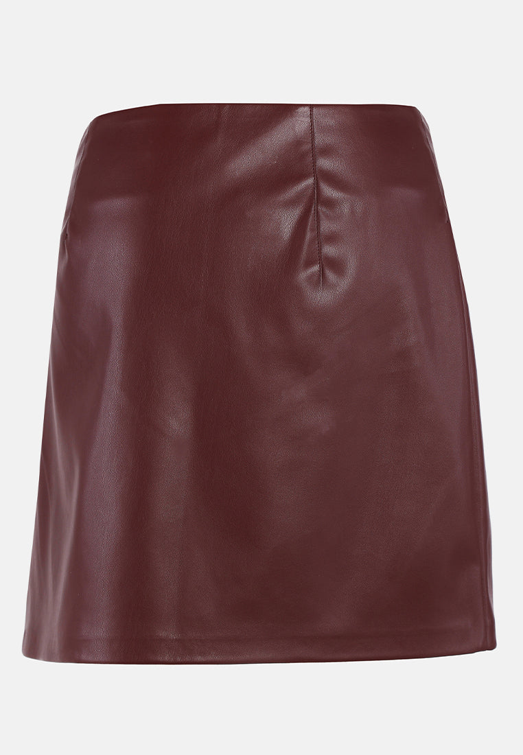 buckle belted mini skirt with a slit#color_chocolate