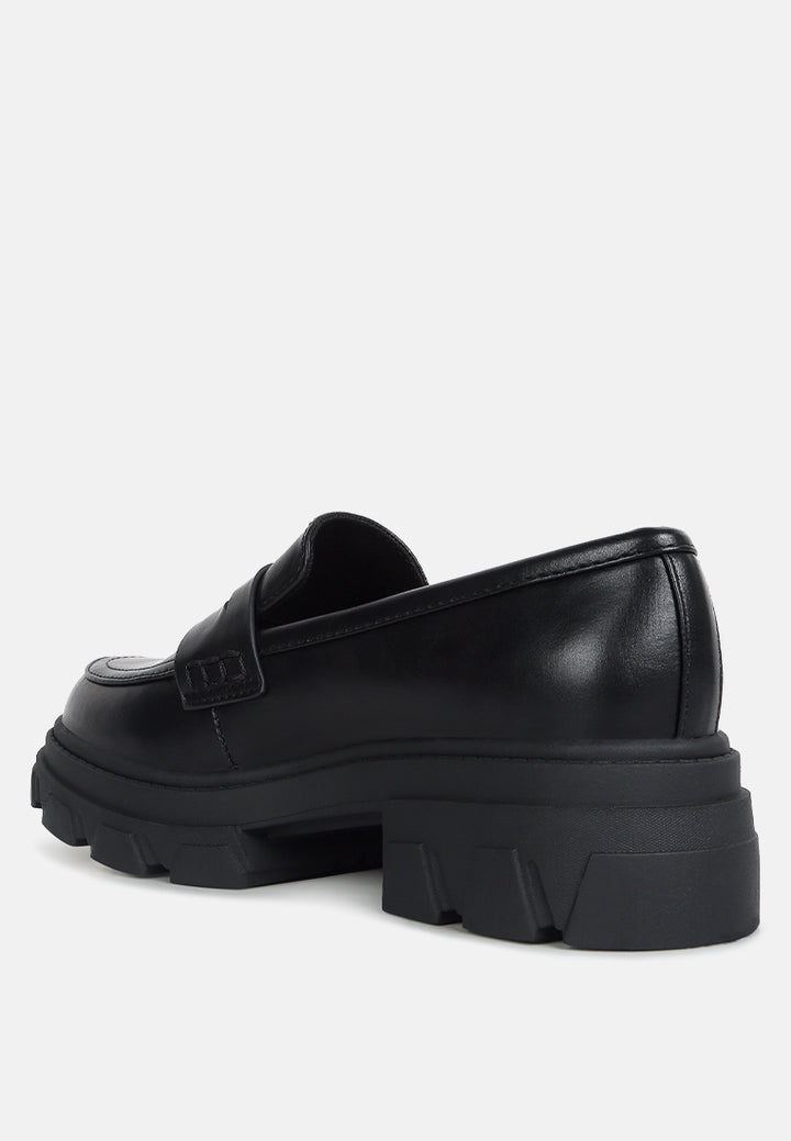 kyro wagon platform heel loafers#color_black