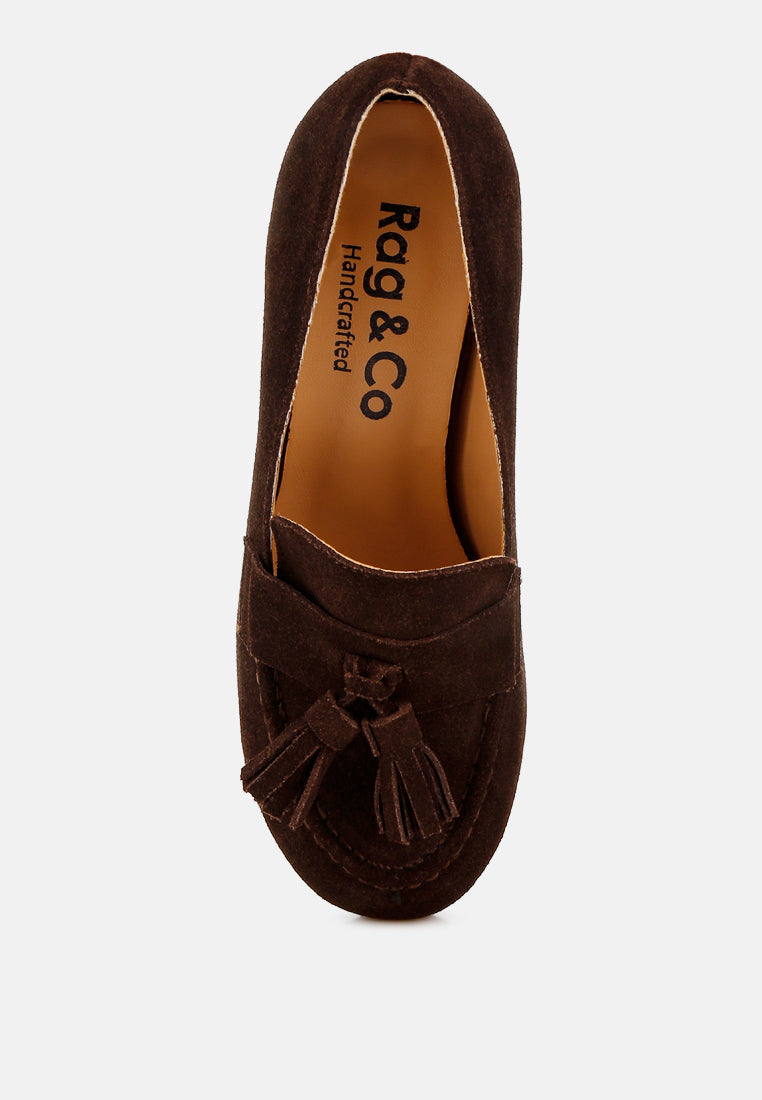 Mocasines de ante con detalle de borlas Aloha#color_brown