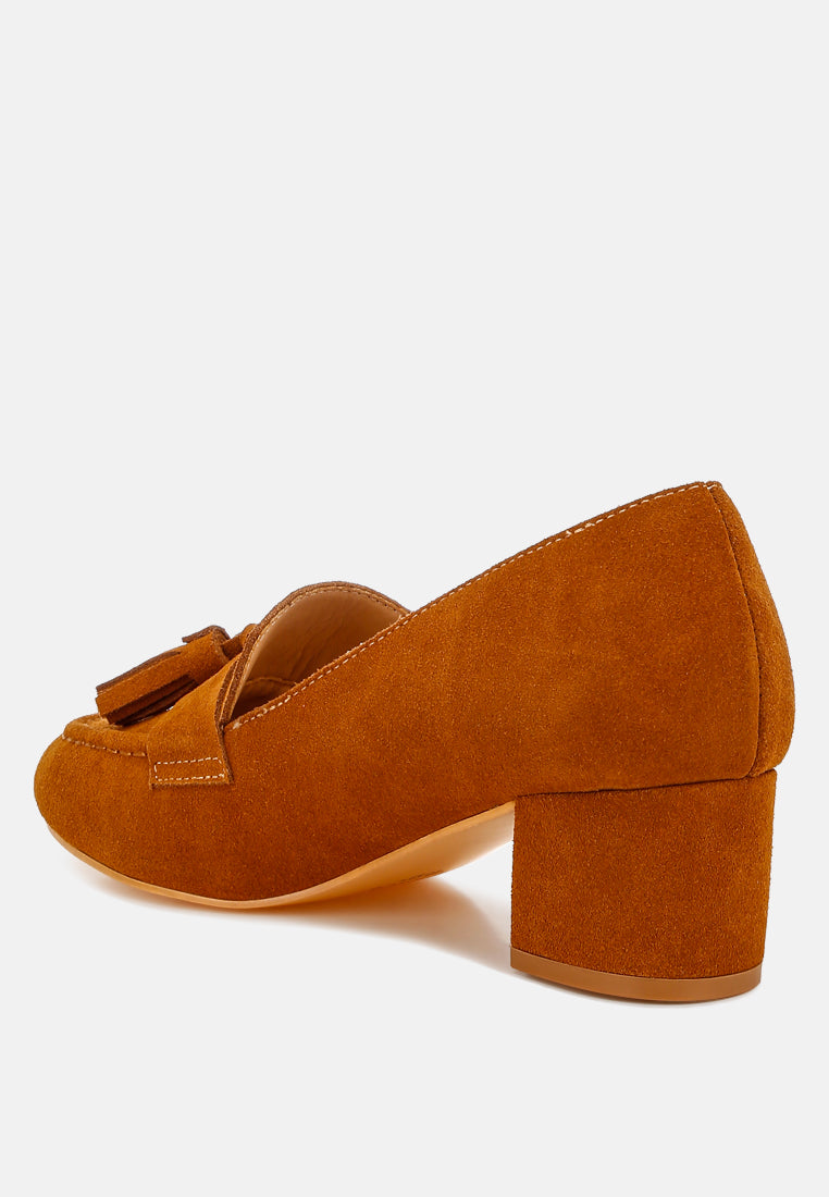 mocasines de ante con detalle de borlas aloha#color_tan