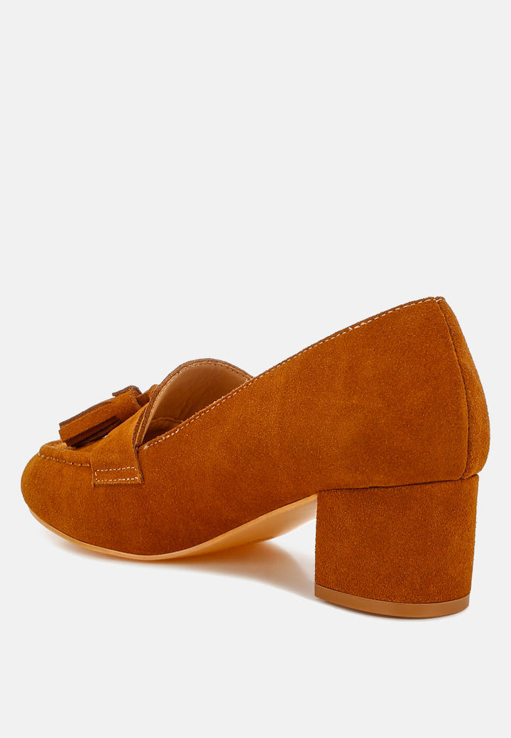 mocasines de ante con detalle de borlas aloha#color_tan