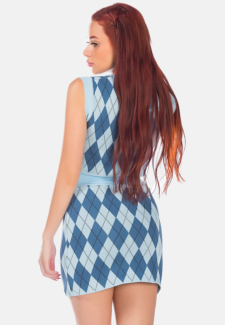 argyle checks knitted crop top#color_blue