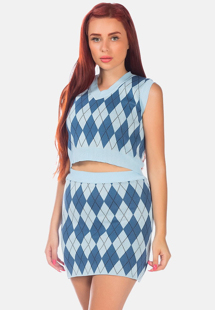 argyle checks knitted crop top#color_blue