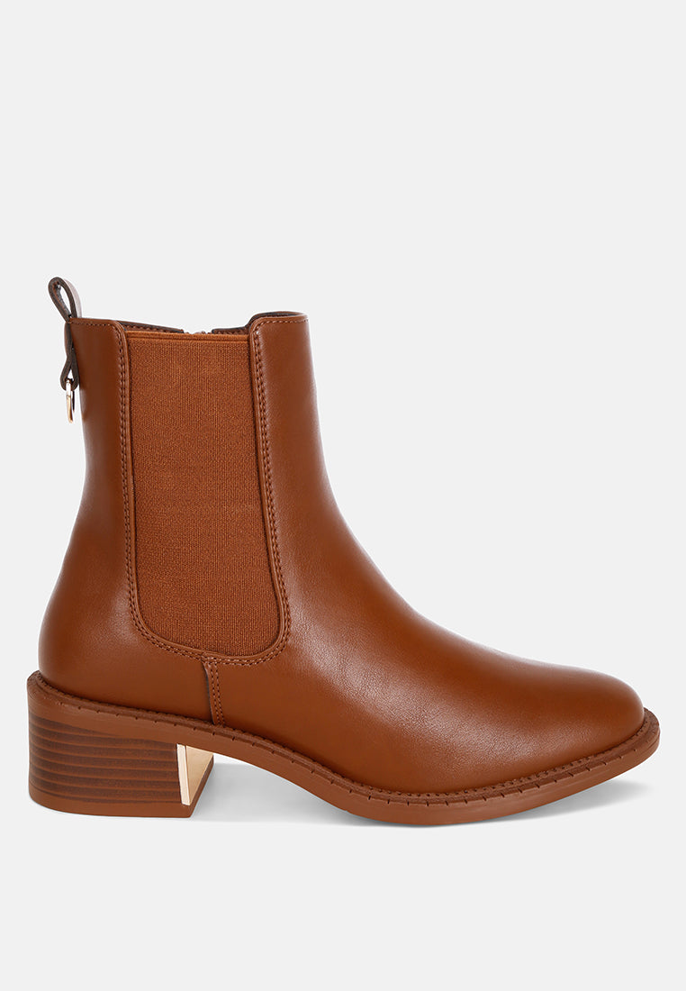 barnabas block heel chelsea boots#color_brown-smooth