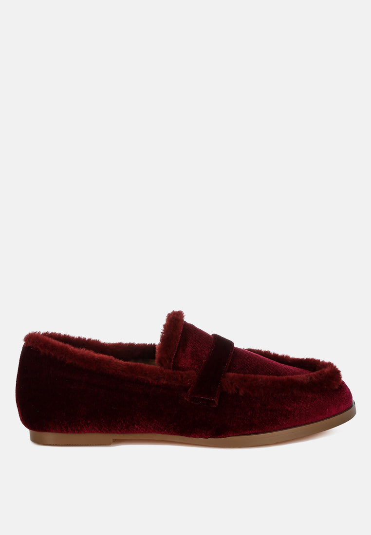 mocasines de terciopelo con detalle de pelo bastian#color_burgundy