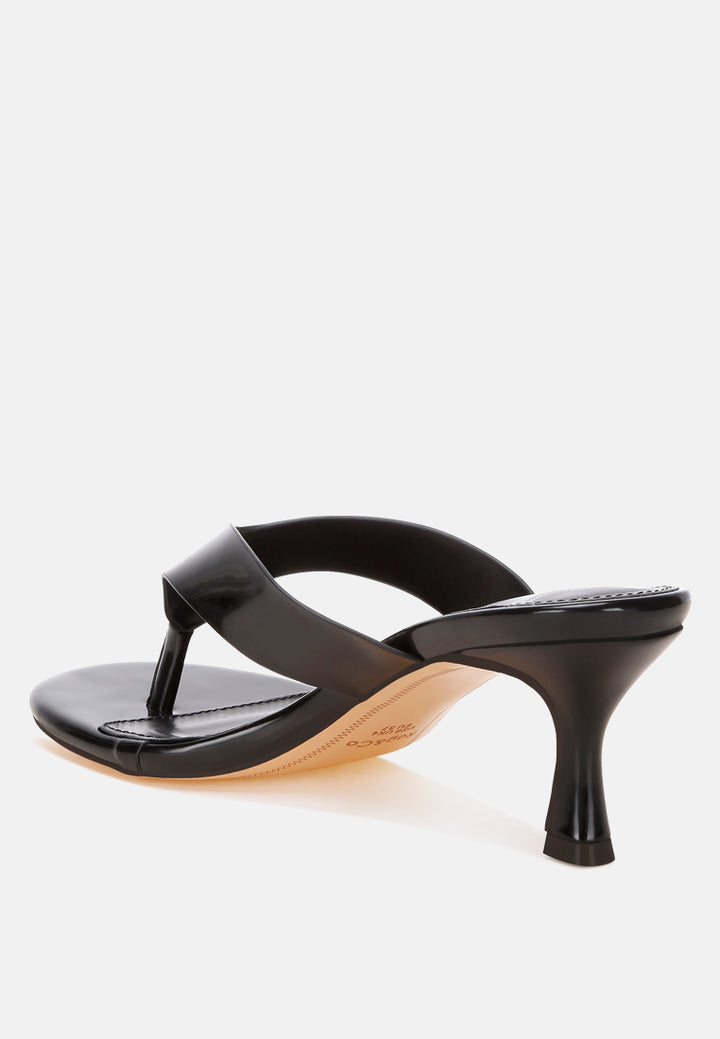 bbeaboux thong strap kitten heel sandals#color_black patent