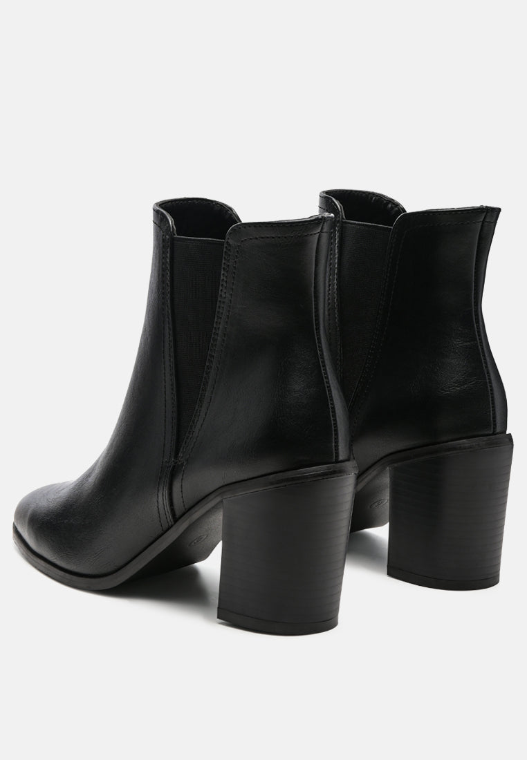 block heeled chelsea boots#color_black