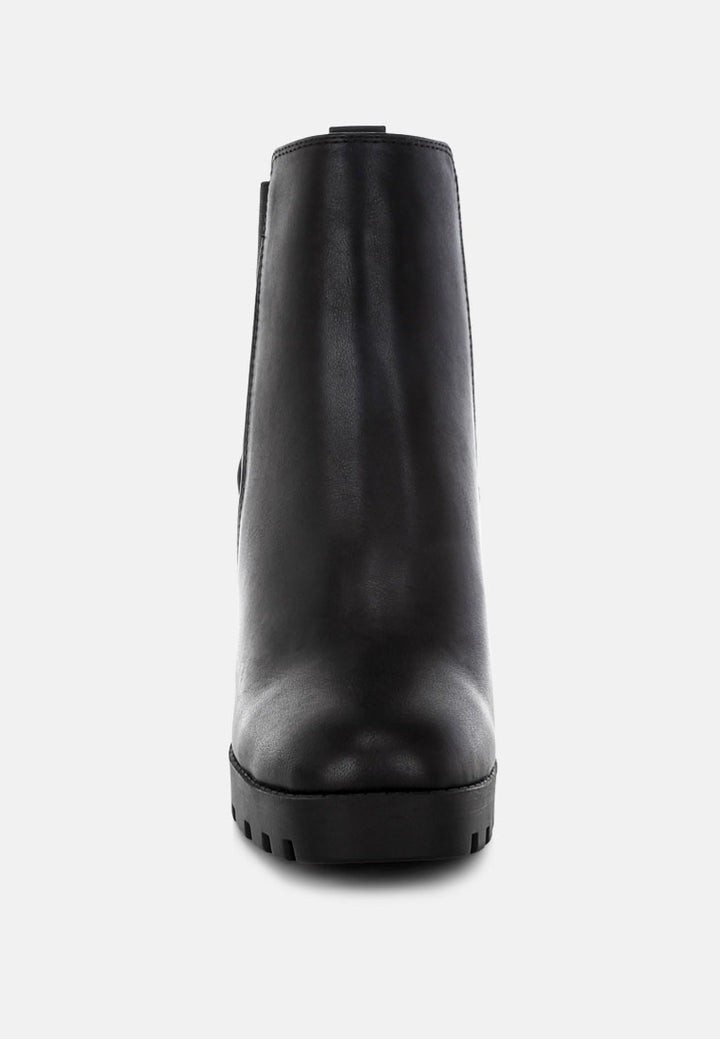 bolt block heeled chelsea boots#color_black