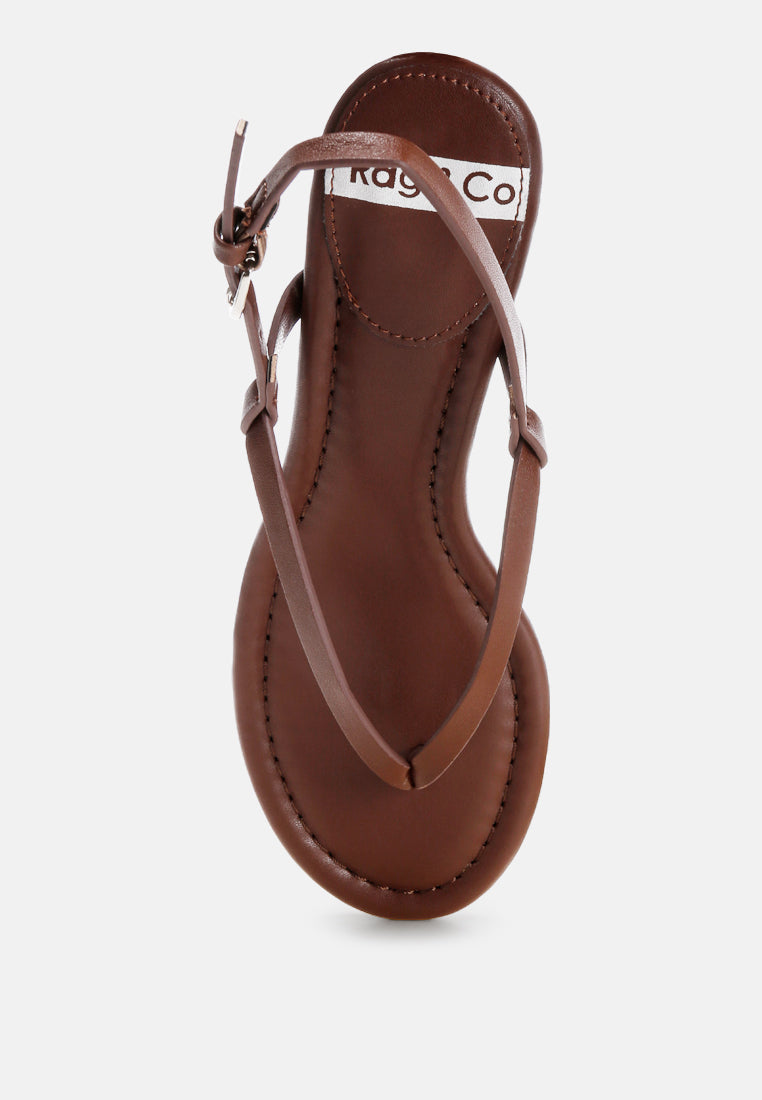tacones brisbou con tira tipo tanga#color_marron-piel-genuina
