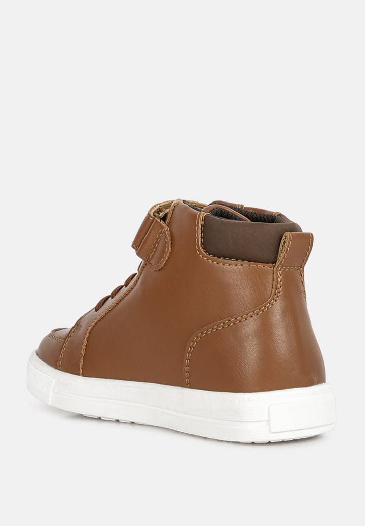 lace-up cushioned sneakers#color_brown