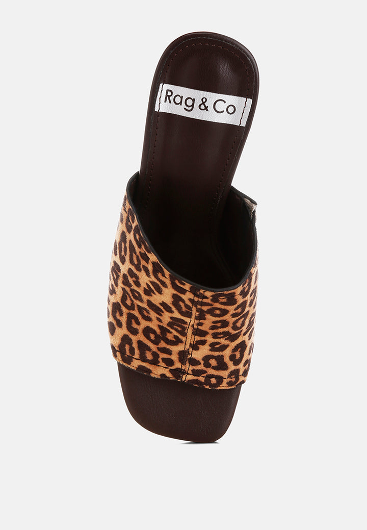 carmila square toe block heels#color_leopard