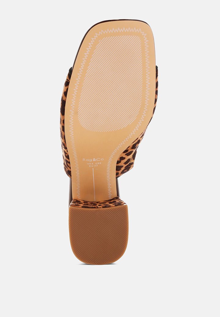 carmila square toe block heels#color_leopard