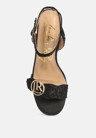 chaplet block heel pin buckle sandals#color_black