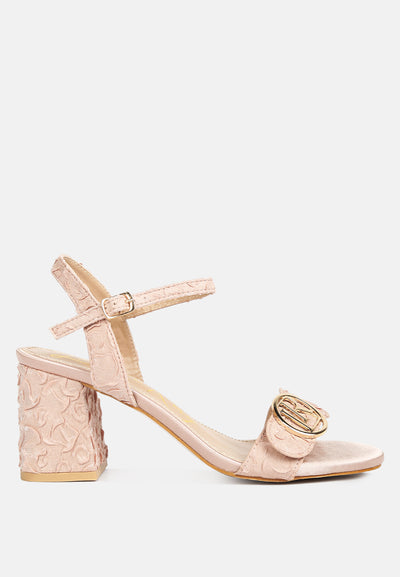 chaplet block heel pin buckle sandals#color_blush