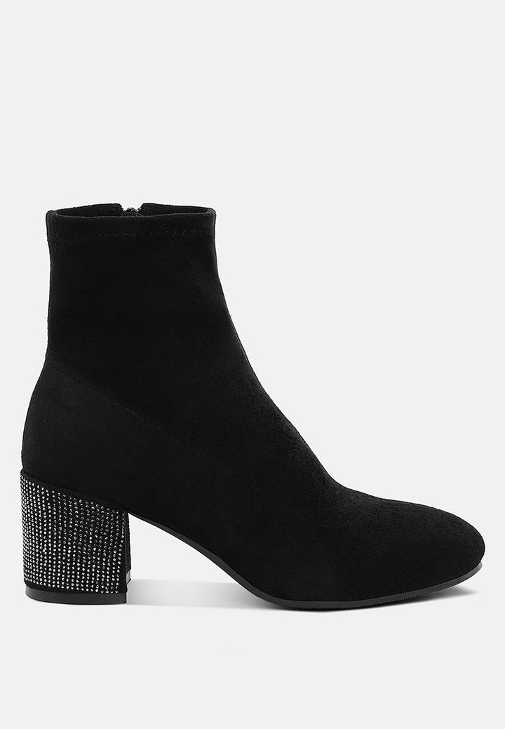 botas de tacón en bloque con adornos de pedrería chena#color_black
