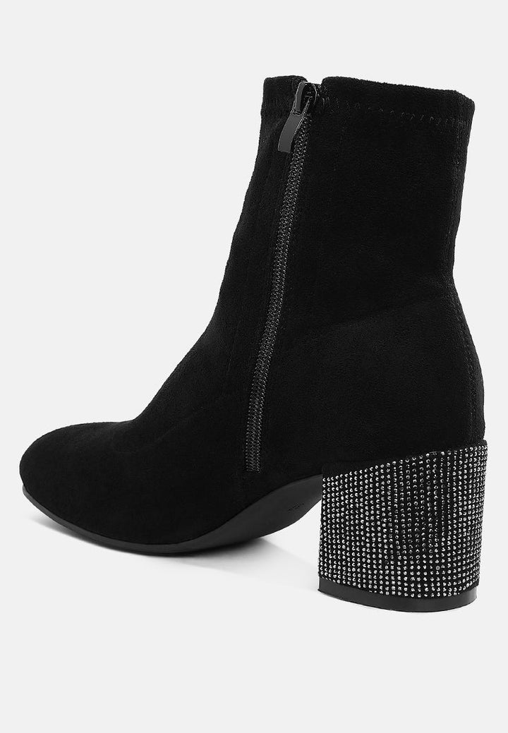 botas de tacón en bloque con adornos de pedrería chena#color_black