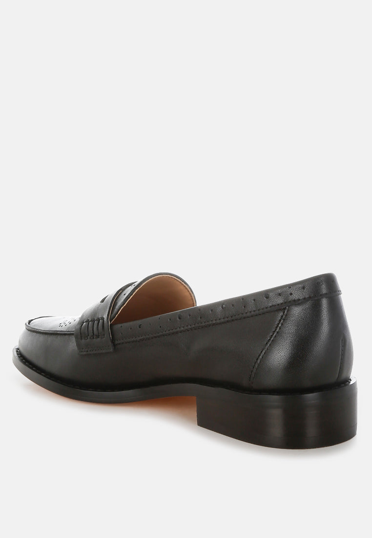 mocasines clotilda perforados tacón bajo#color_negro