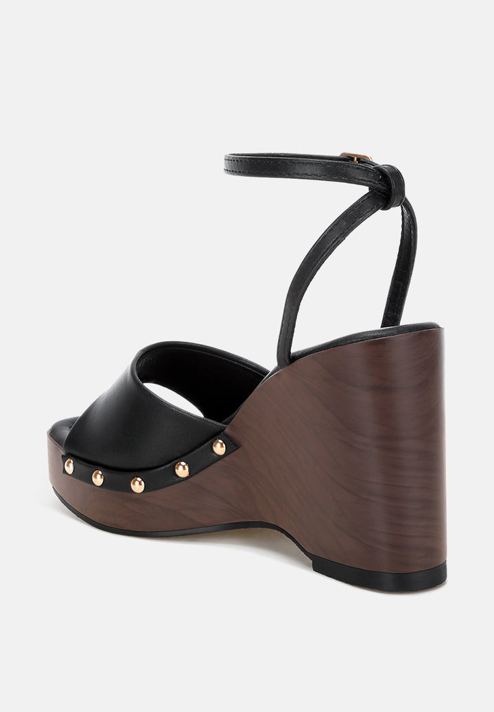 colada ankle strap studded wedges#color_black-smooth