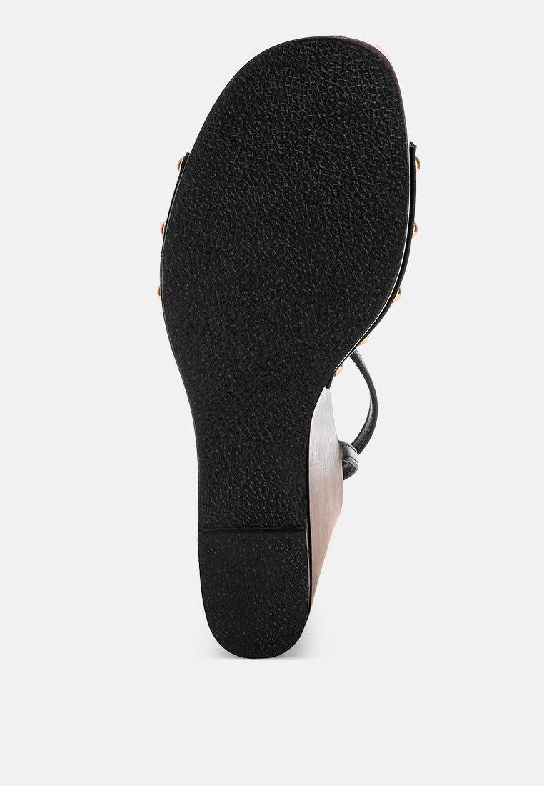 colada ankle strap studded wedges#color_black-smooth