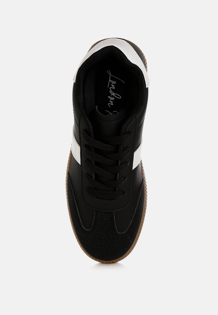 classic lace up flatform sneaker by mode#color_black