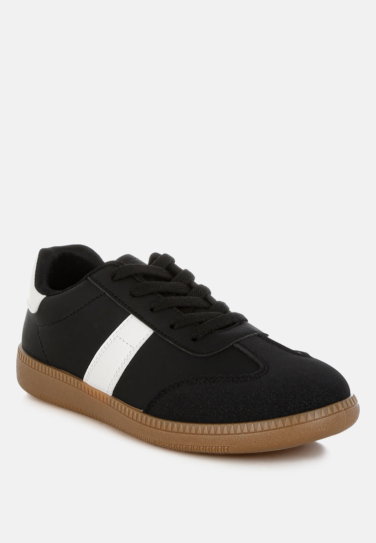 classic lace up flatform sneaker by mode#color_black