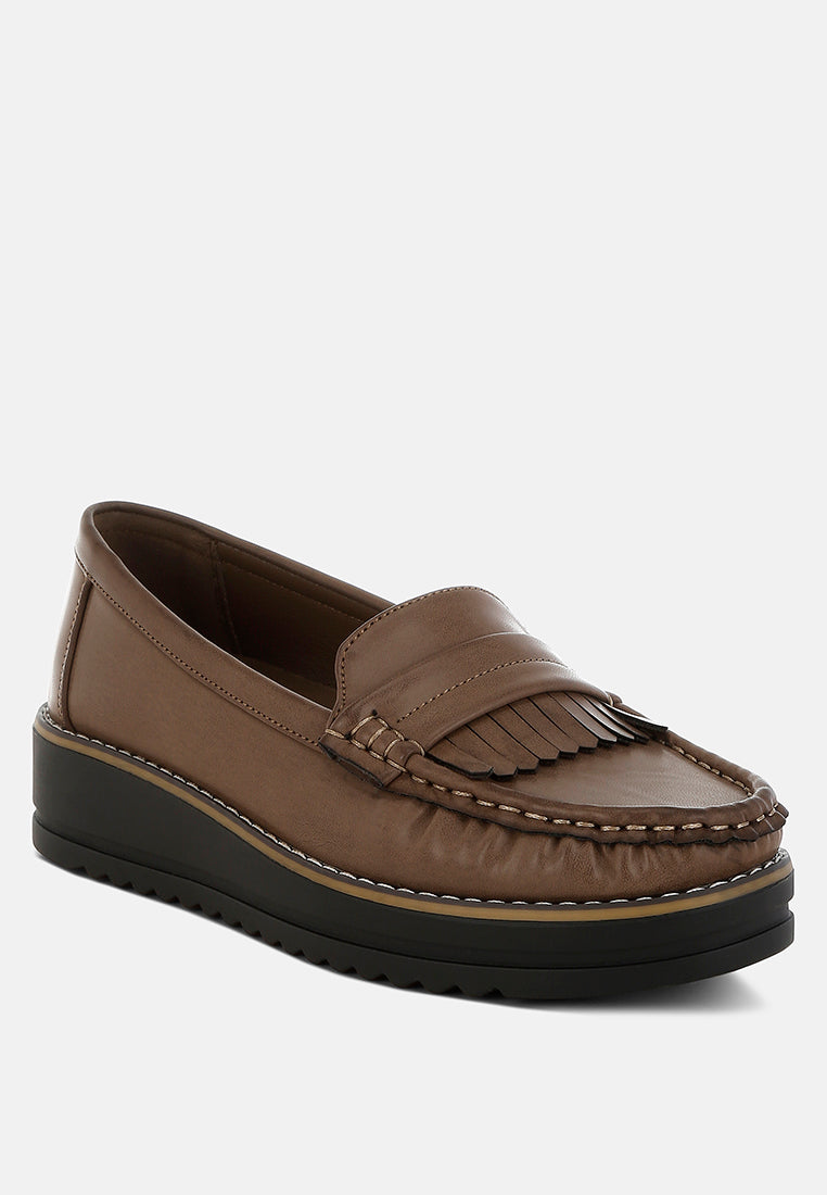 croyda fringed nubuck loafers#color_taupe