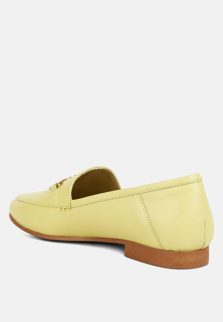 mocasines de tacón plano dareth horsebit#color_amarillo