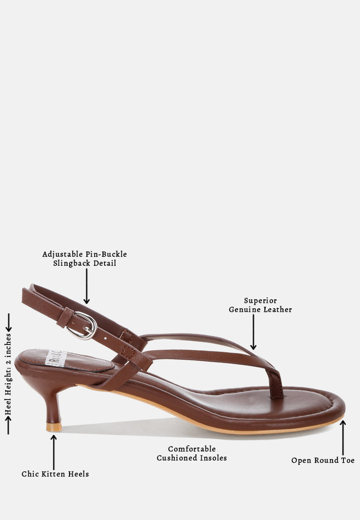 tacones brisbou con tira tipo tanga#color_marron-piel-genuina