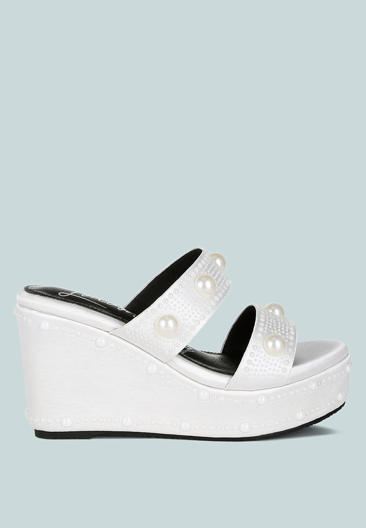 django pearl embellished wedge sandals#color_white