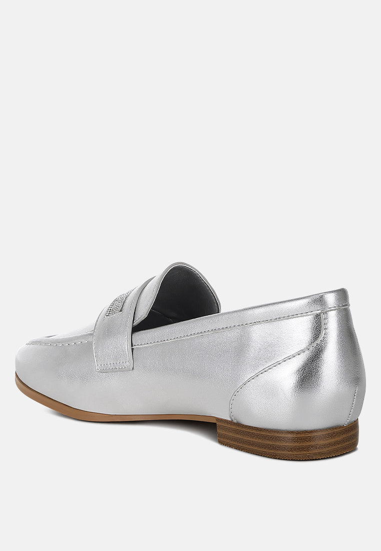 Mocasines metalizados con correa de diamantes de imitación eden ode#color_silver