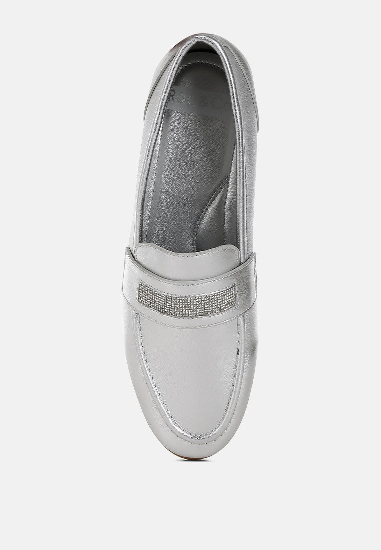 Mocasines metalizados con correa de diamantes de imitación eden ode#color_silver