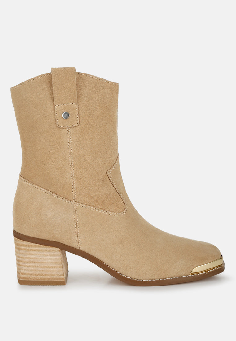 botines con punta cuadrada de gamuza emberly#color_beige