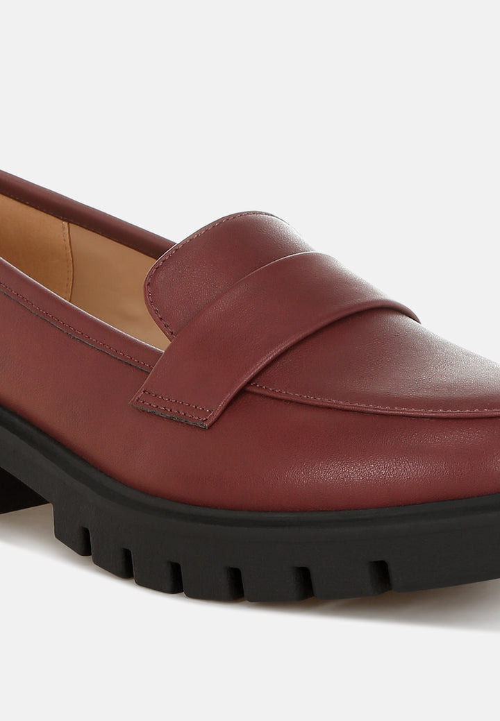 peridot faux leather chunky loafers#color_burgundy