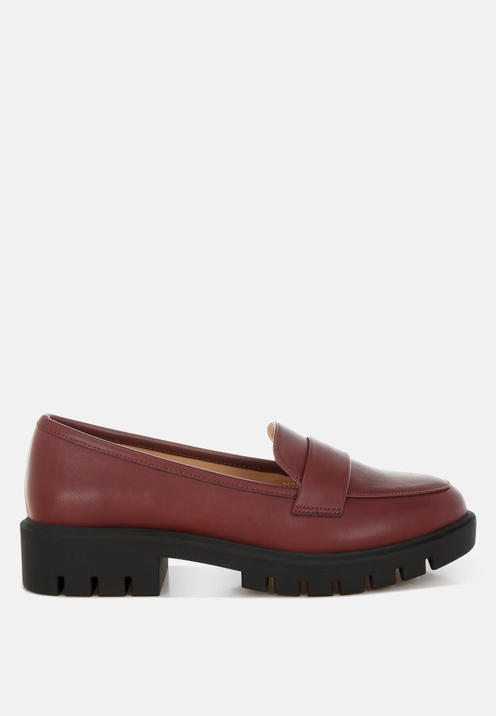 peridot faux leather chunky loafers#color_burgundy