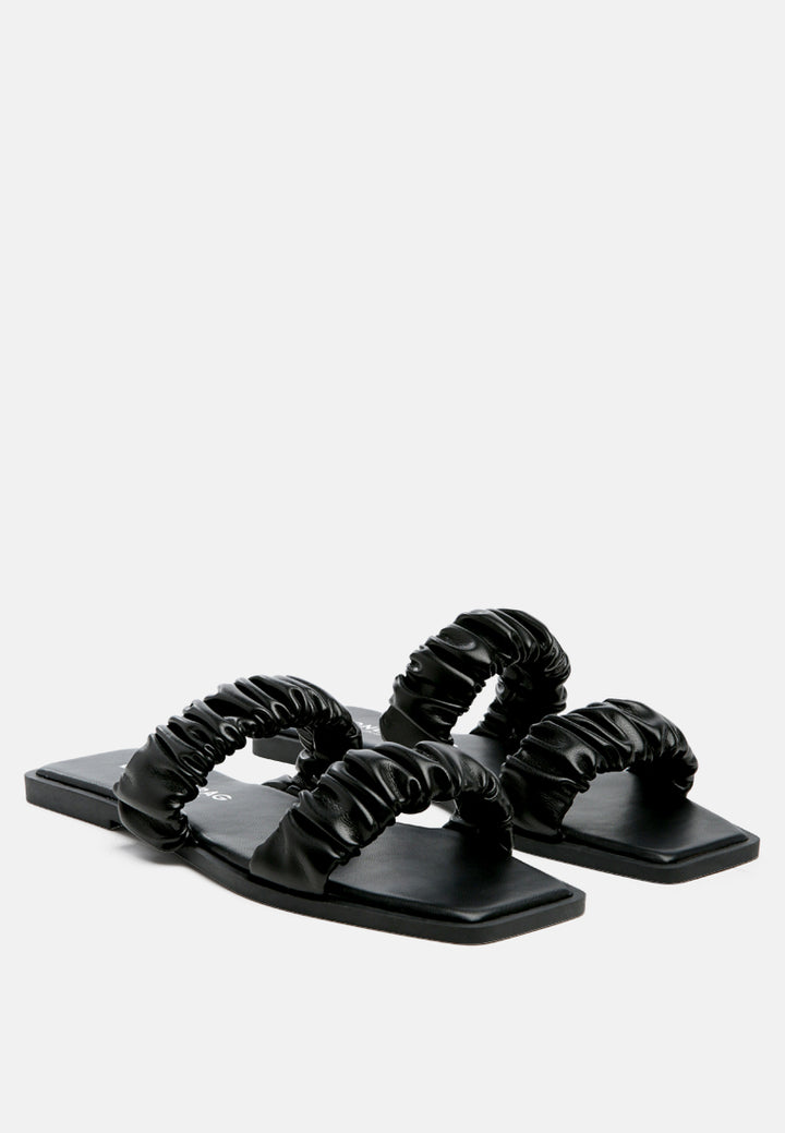 gathered strap slip-on flat#color_black
