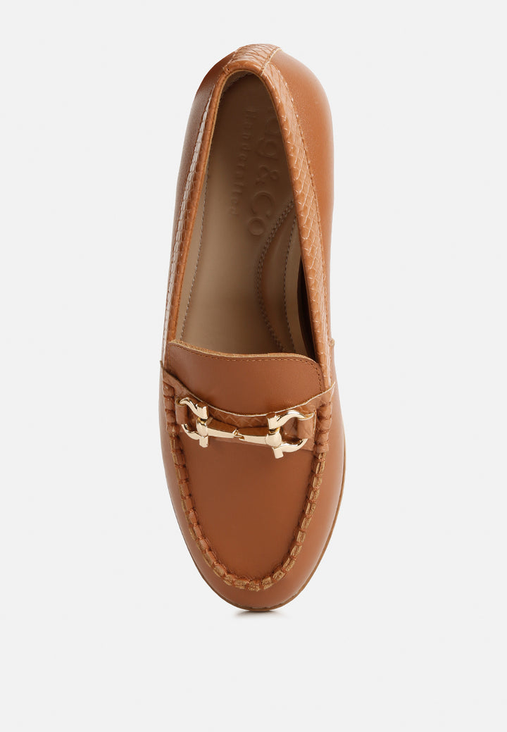 Mocasines Holda Horsebit adornados con detalle de puntadas#color_tan