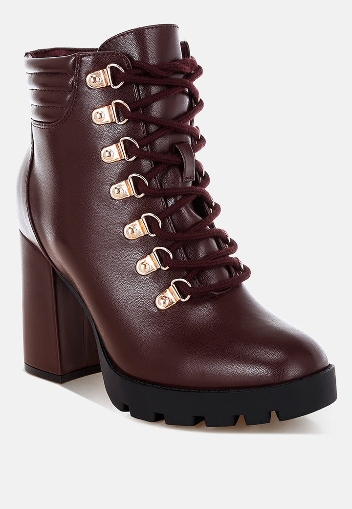 hamiltons lace up block heel boots#color_burgundy
