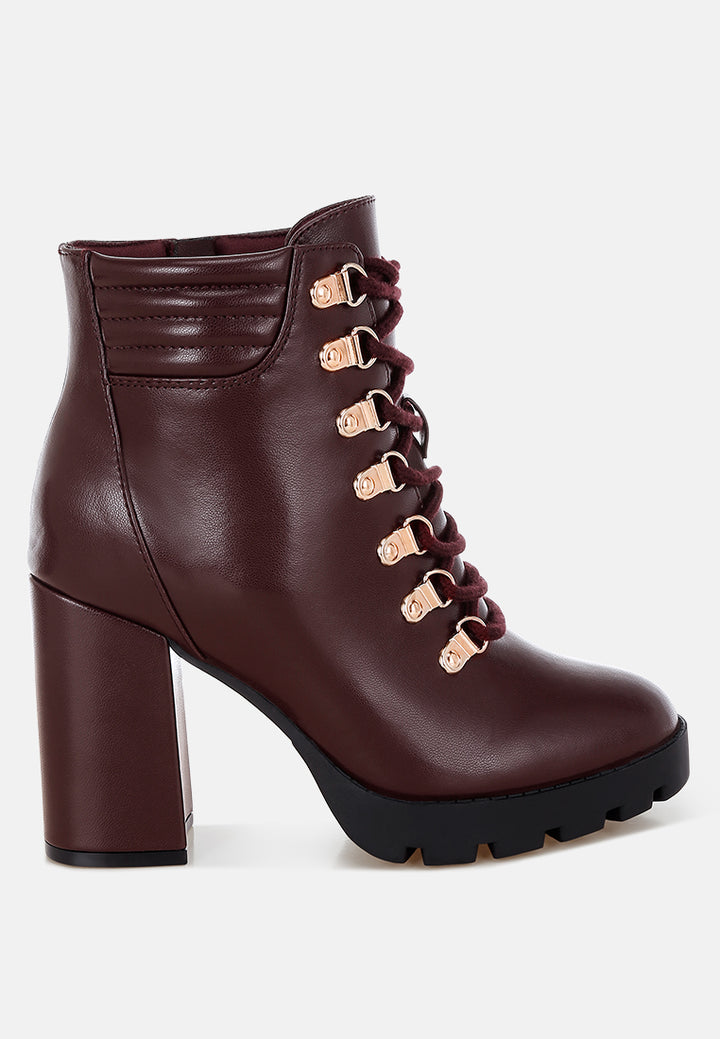 hamiltons lace up block heel boots#color_burgundy