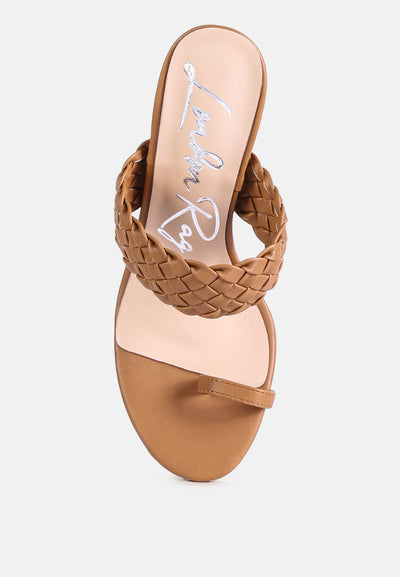 high perks woven strap toe ring sandals#color_mocca