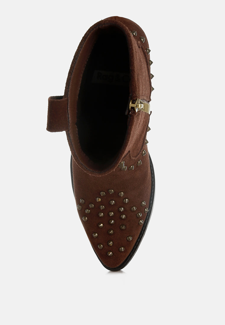 botas vaqueras adornadas con tachuelas hira#color_brown