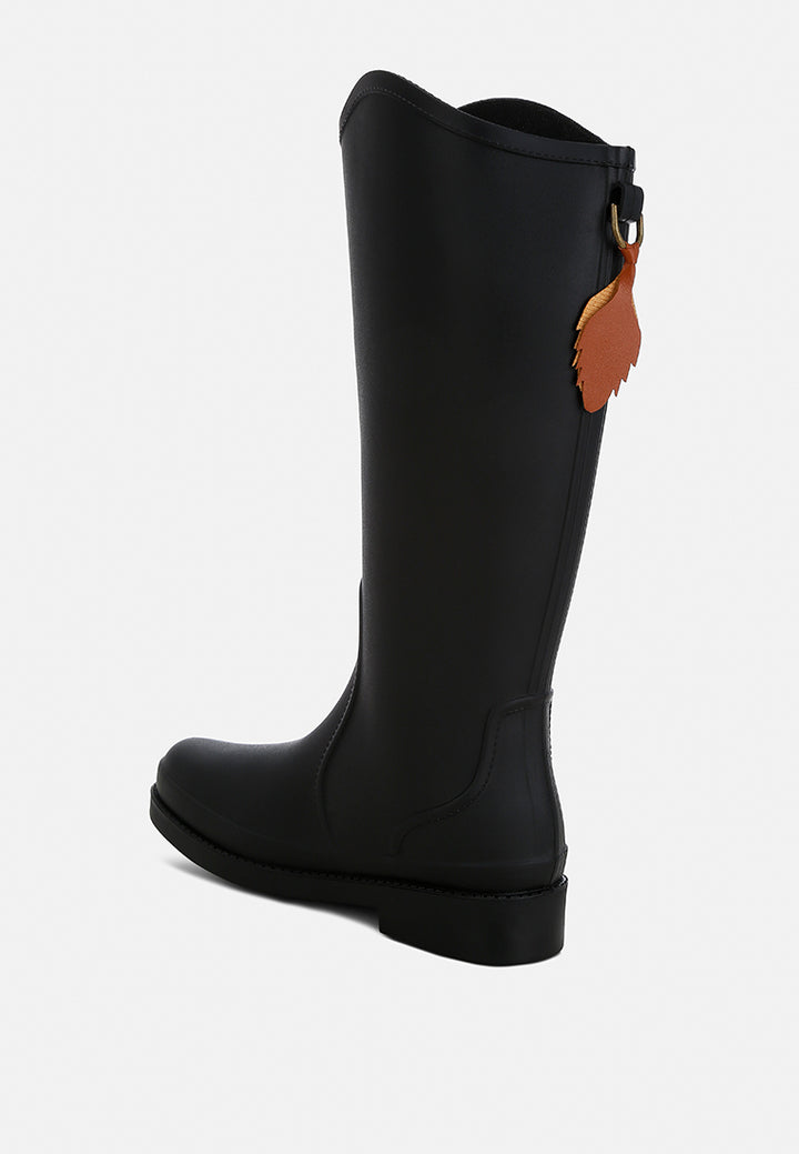 indiana charm detail calf boots#color_black