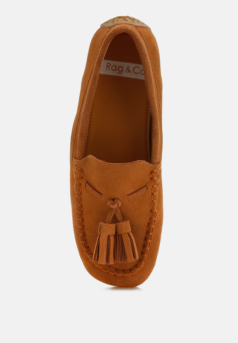 Mocasines con borlas y punta redonda de ante de Kipstar#color_tan