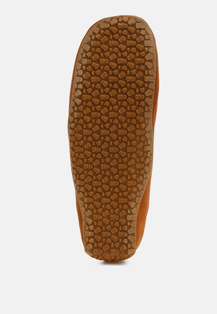 Mocasines con borlas y punta redonda de ante de Kipstar#color_tan