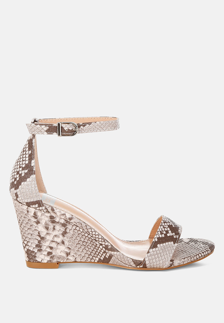 kodor snake print slim wedge heel sandals#color_natural